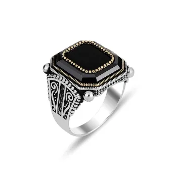 Superb Onyx Ring 